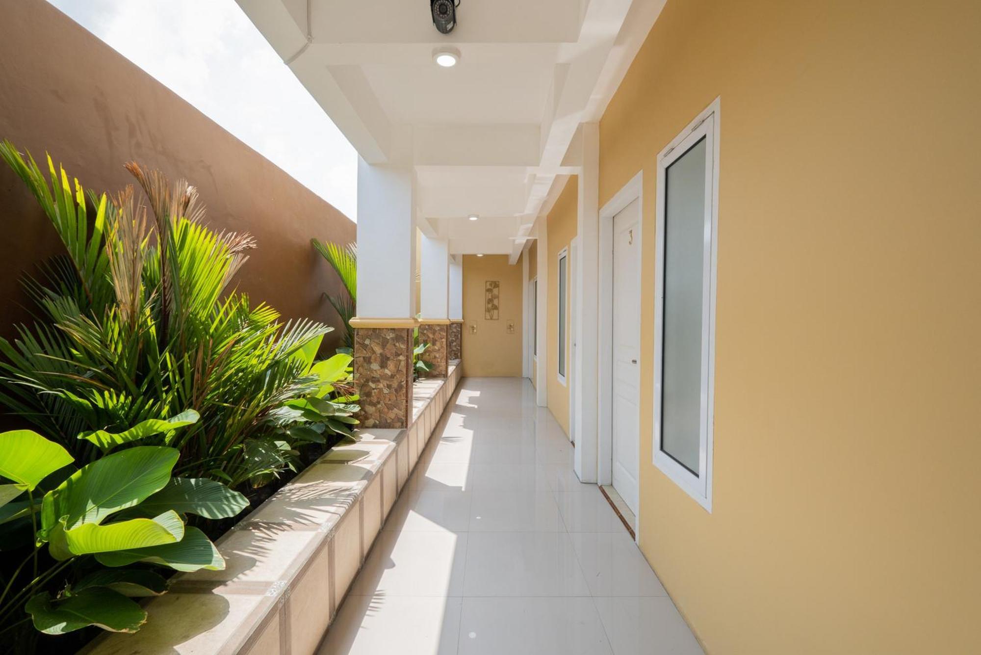 Reddoorz Syariah Near Rsud Dr Iskak Tulungagung 호텔 Kedungwaru 외부 사진